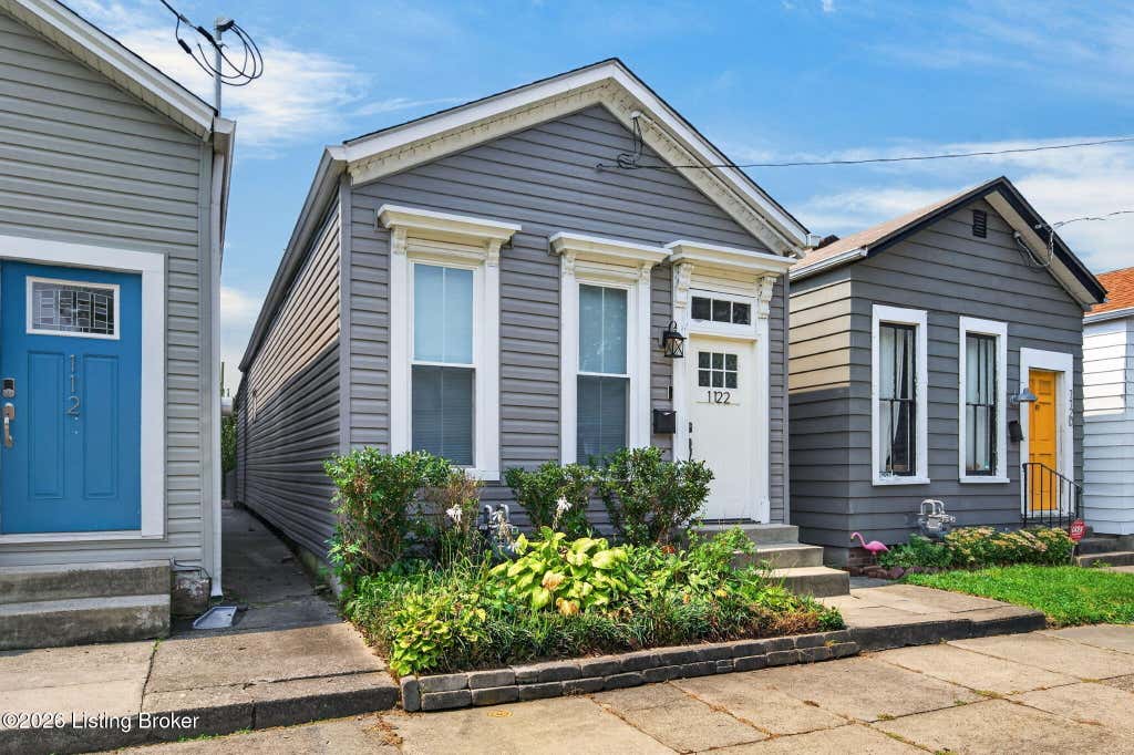 Photo of 1122 E Burnett Ave, Louisville, KY 40217 (MLS # 1726339)