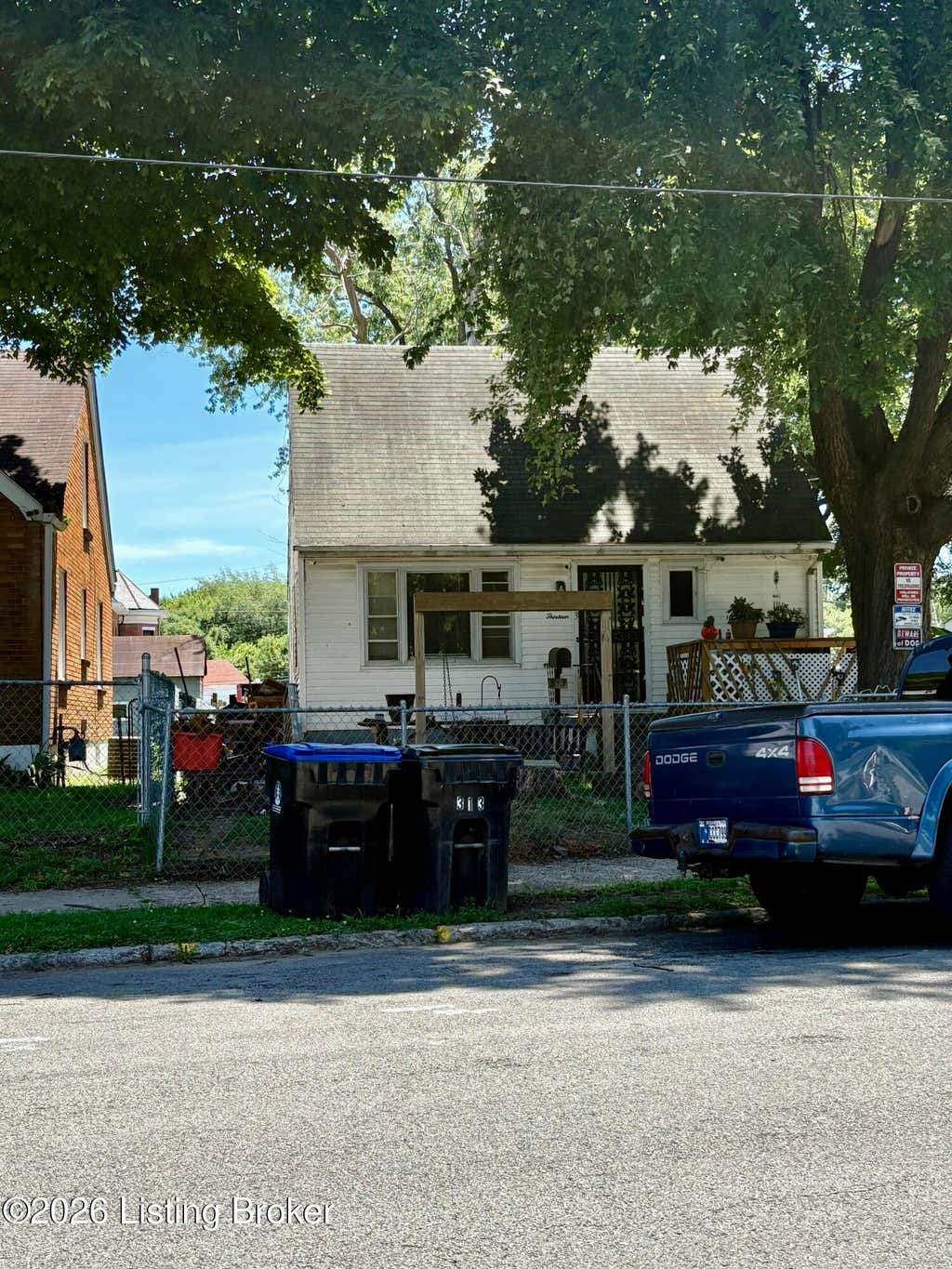 Photo of 313 N 27th St, Louisville, KY 40212 (MLS # 1721425)