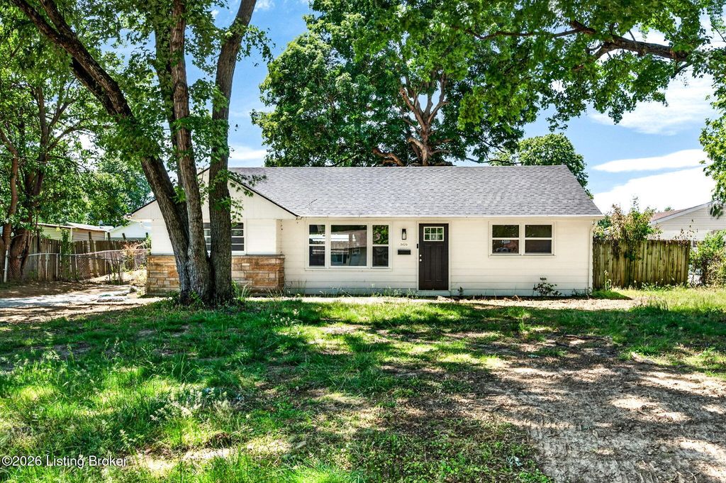 Photo of 5426 Count Fleet Dr, Louisville, KY 40272 (MLS # 1717558)