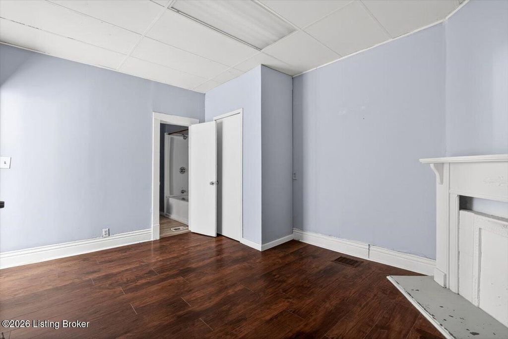 Photo of 502 Denmark St, Louisville, KY 40215 (MLS # 1719755)