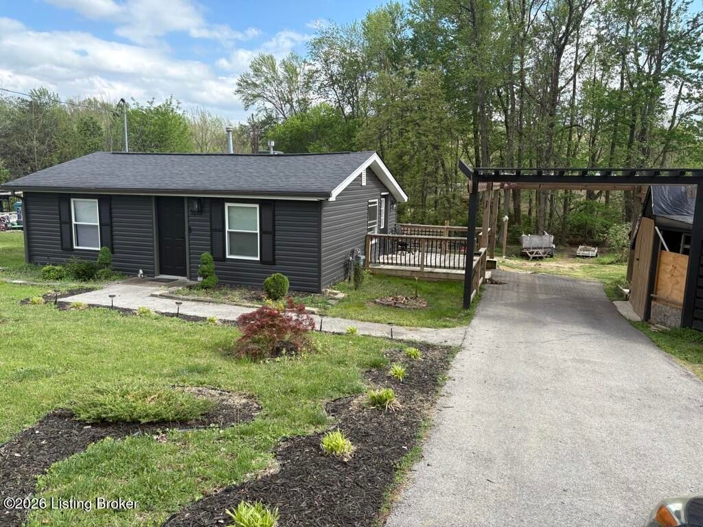 Photo of 1610 Cherry Ln, Louisville, KY 40118 (MLS # 1714275)