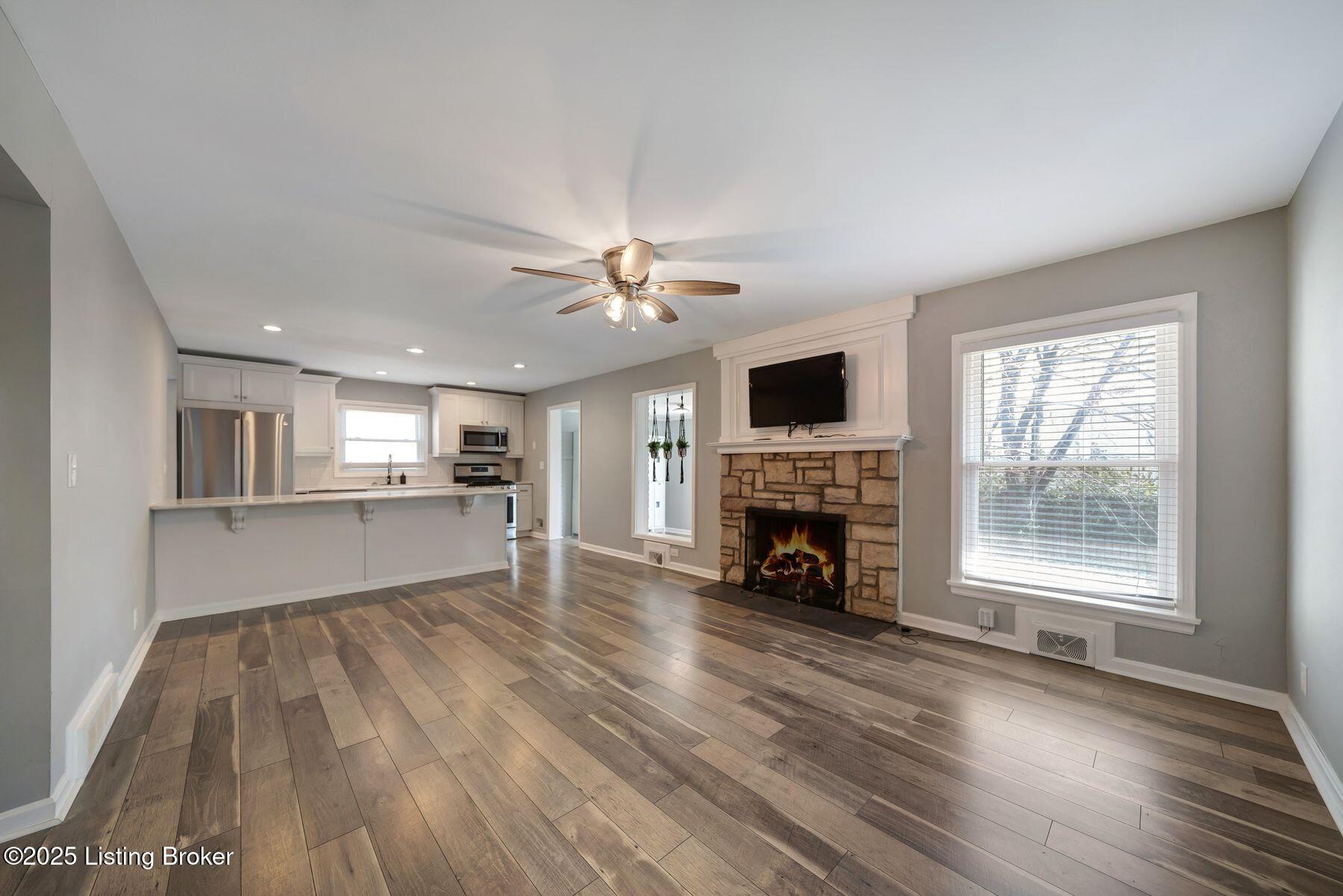 3128 Sunny Ln, Louisville, Kentucky image 10