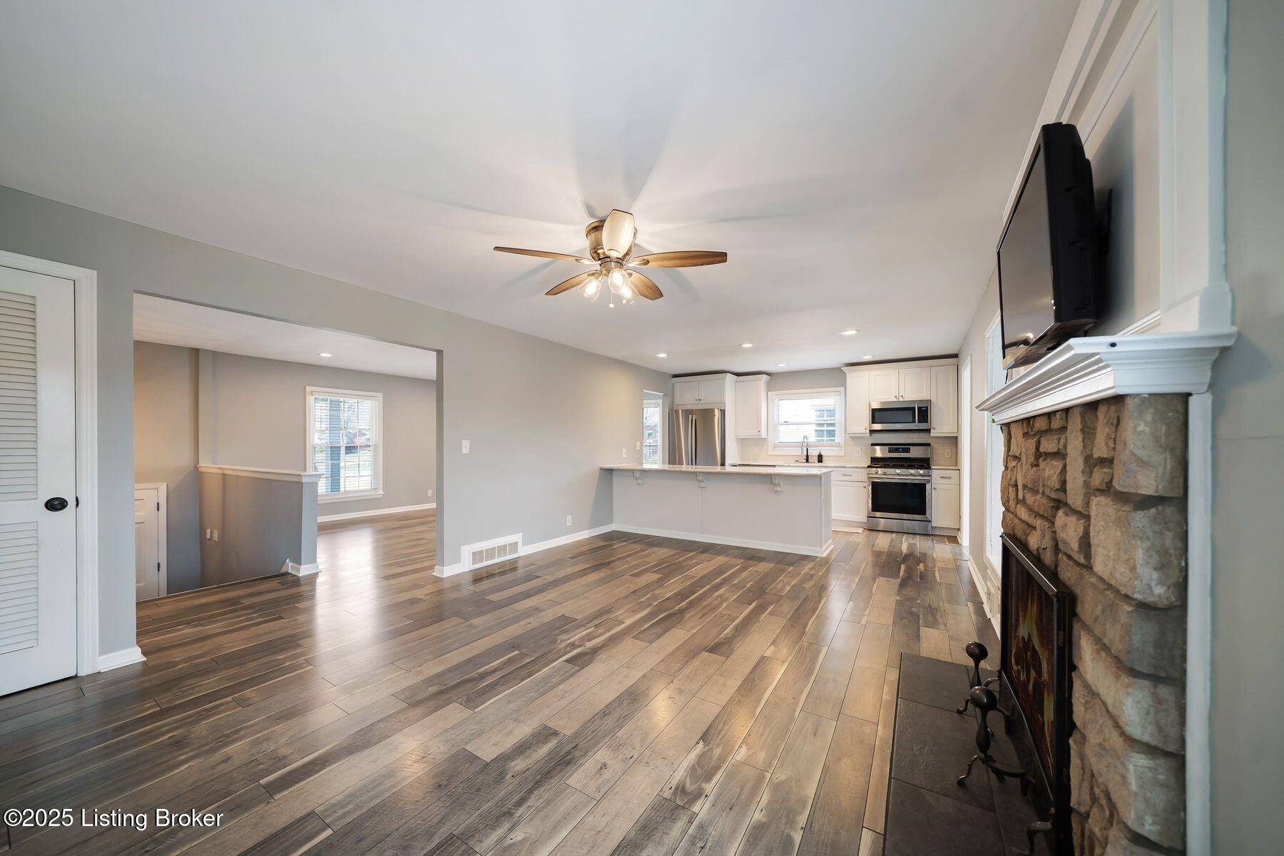 3128 Sunny Ln, Louisville, Kentucky image 11