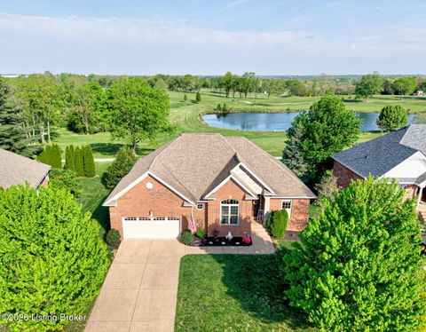 Photo of 688 Ashbourne Dr, Shelbyville, KY 40065 (MLS # 1714716)