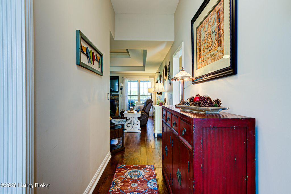 Photo of 688 Ashbourne Dr, Shelbyville, KY 40065 (MLS # 1714716)