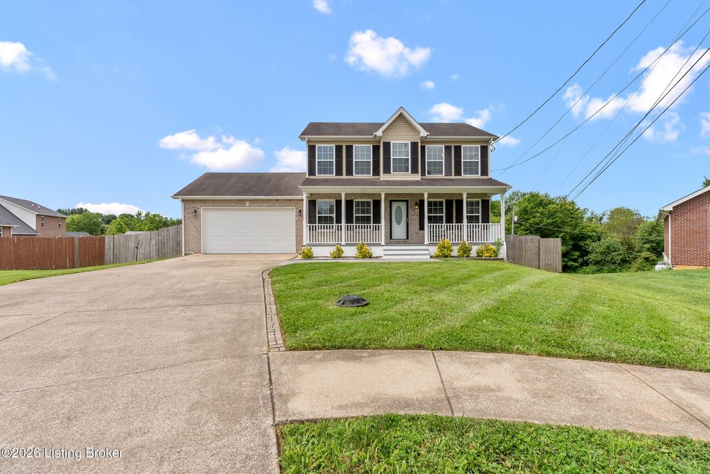 Photo of 205 Creekvale Ct, Vine Grove, KY 40175 (MLS # 1719238)