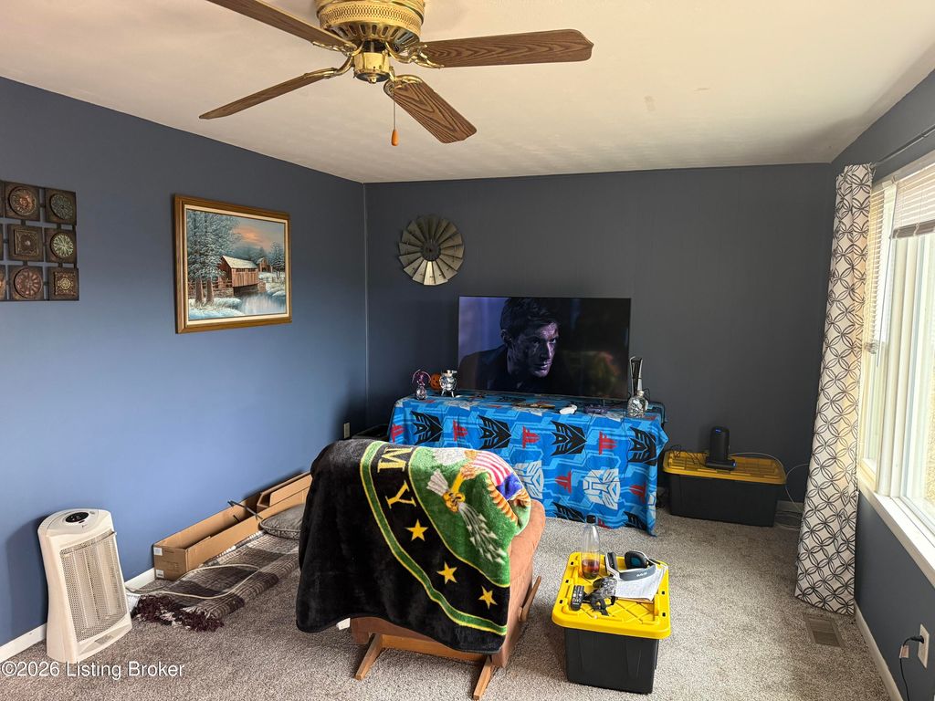 Photo of 511 Old Mining City Rd, Beaver Dam, KY 42320 (MLS # 1706745)