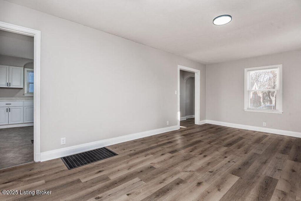 Photo of 1516 Larchmont Ave, Louisville, KY 40215 (MLS # 1705662)