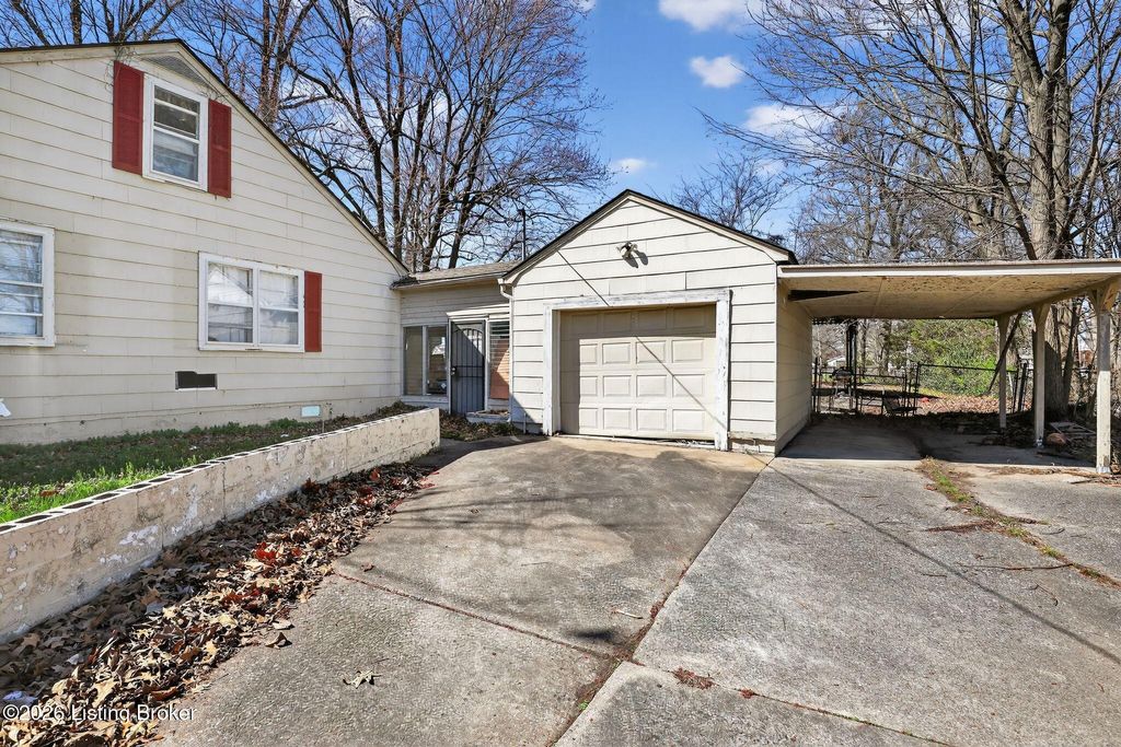 Photo of 2527 Ohio St, Paducah, KY 42003 (MLS # 1712056)