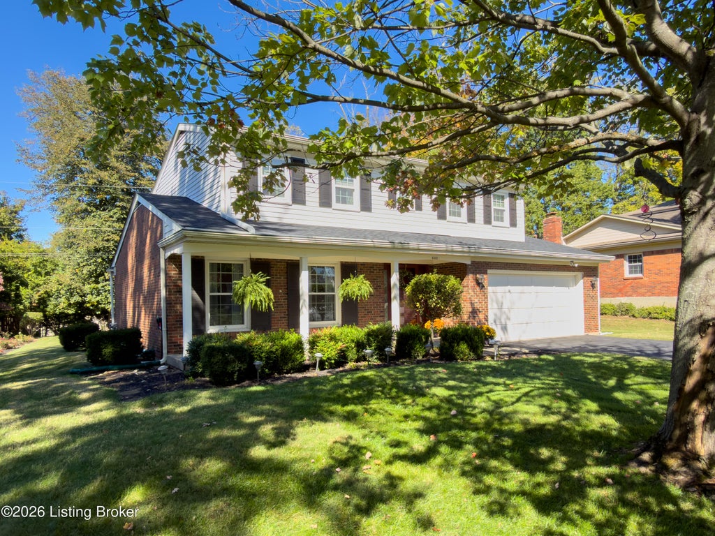 Photo of 4001 Ashridge Dr, Louisville, KY 40241 (MLS # 1732656)