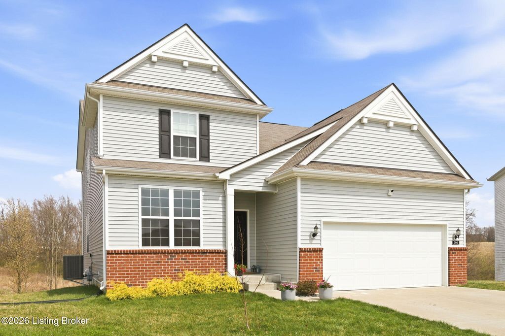 Photo of 704 Day Ct, Shelbyville, KY 40065 (MLS # 1712180)