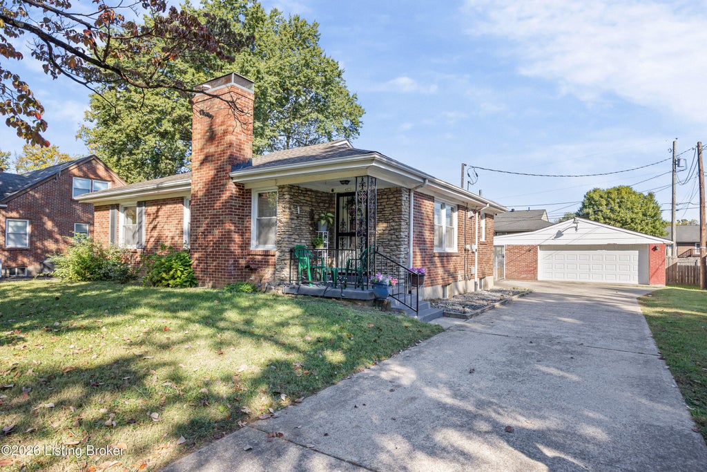 Photo of 4023 Busath Ave, Louisville, KY 40218 (MLS # 1731820)