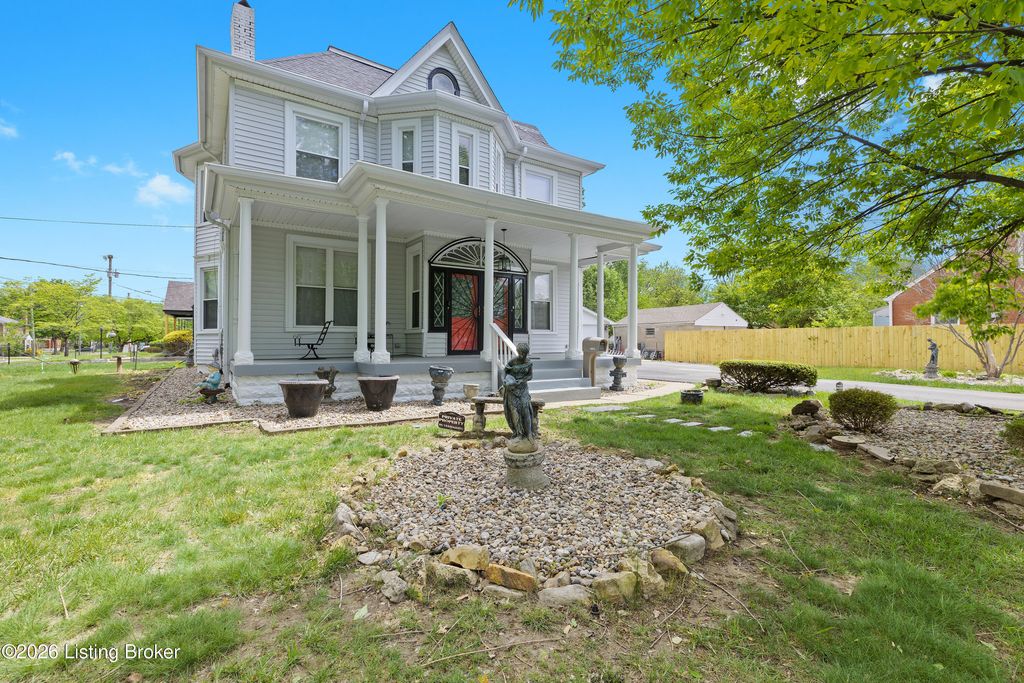 Photo of 4803 S 6th St, Louisville, KY 40214 (MLS # 1714913)