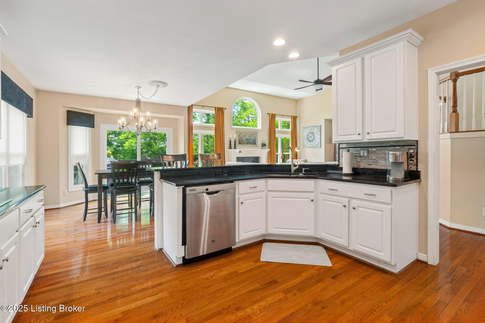 10404 Championship Ct, Prospect, Pennsylvania image 17