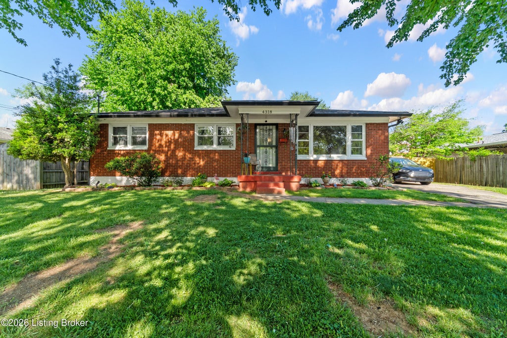 Photo of 4318 Bayberry Dr, Louisville, KY 40216 (MLS # 1720487)