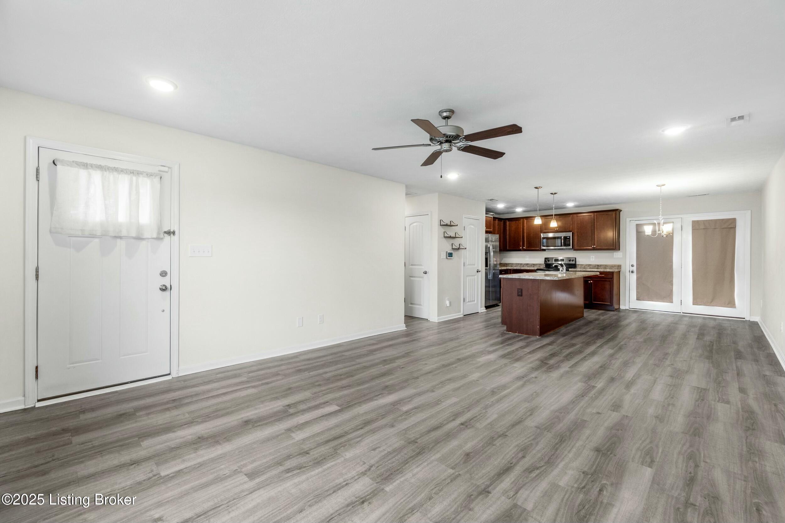 8702 Wisdom Ln, Louisville, Kentucky image 7