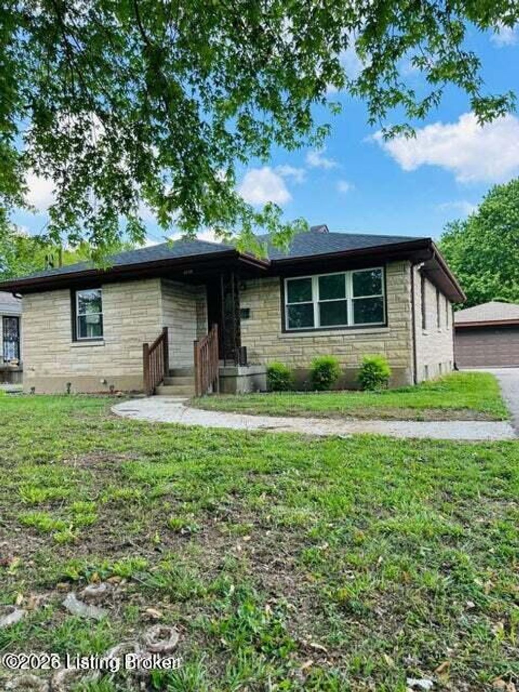 Photo of 4105 North Ln, Louisville, KY 40216 (MLS # 1712113)