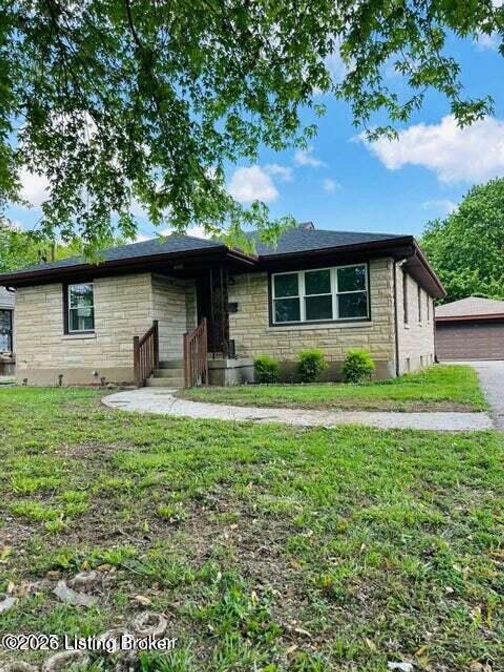 Photo of 4105 North Ln, Louisville, KY 40216 (MLS # 1712113)