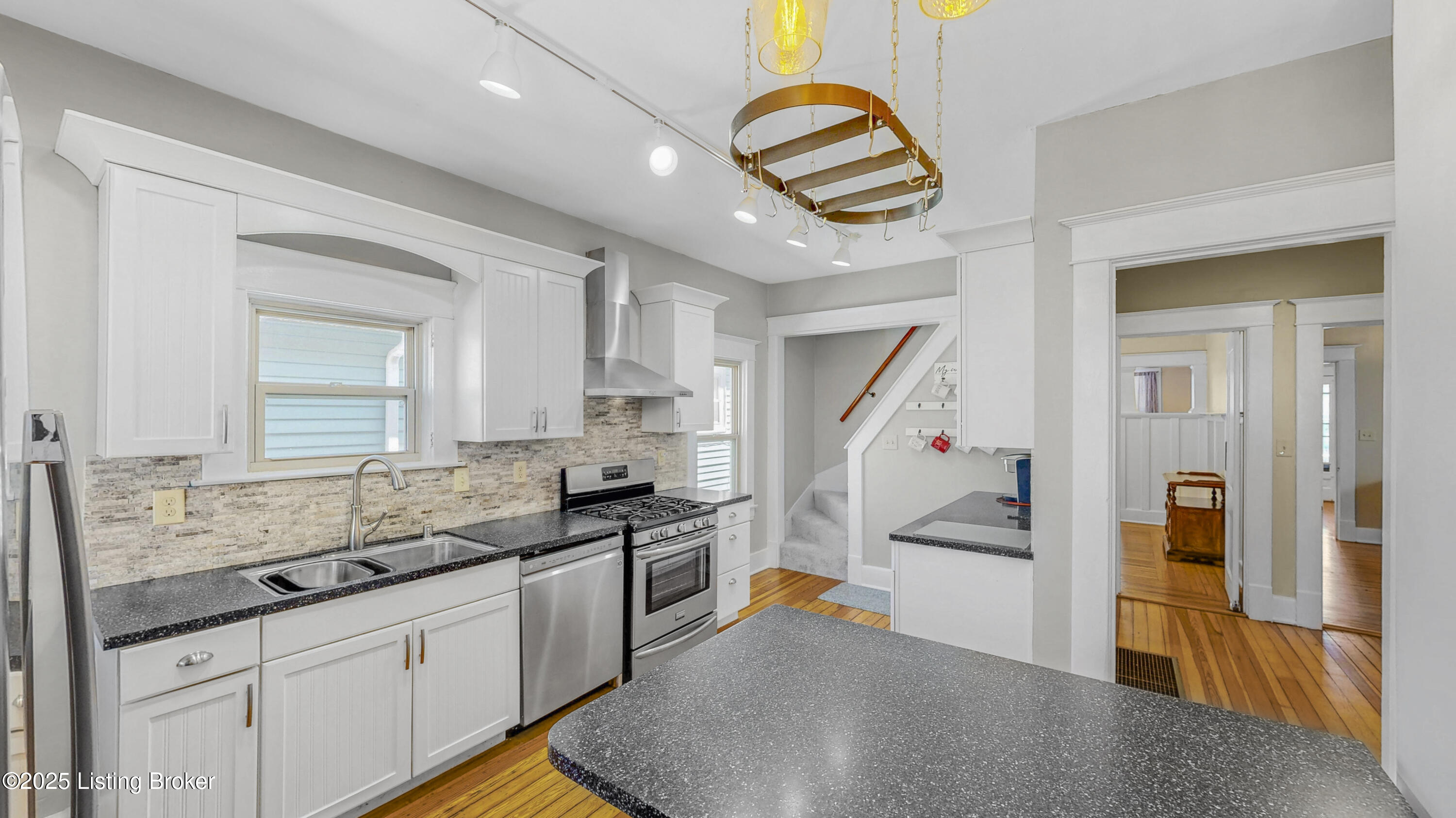 2019 Maryland Ave, Louisville, Kentucky image 15