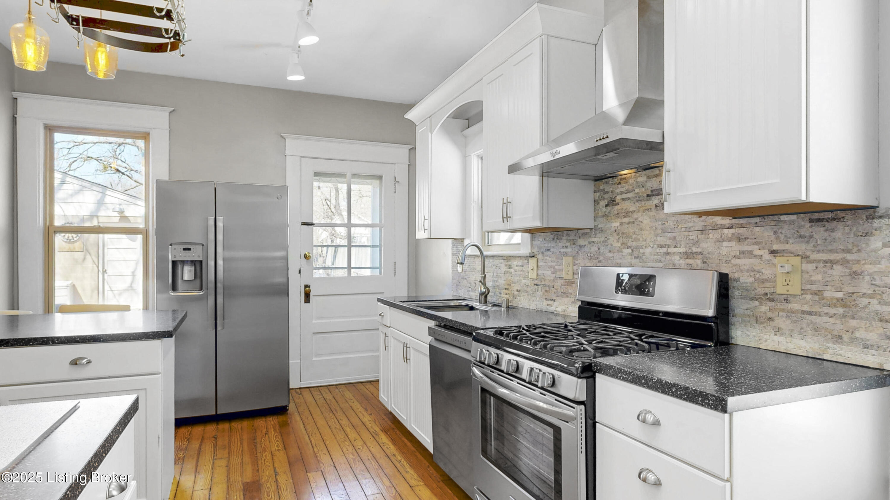 2019 Maryland Ave, Louisville, Kentucky image 19