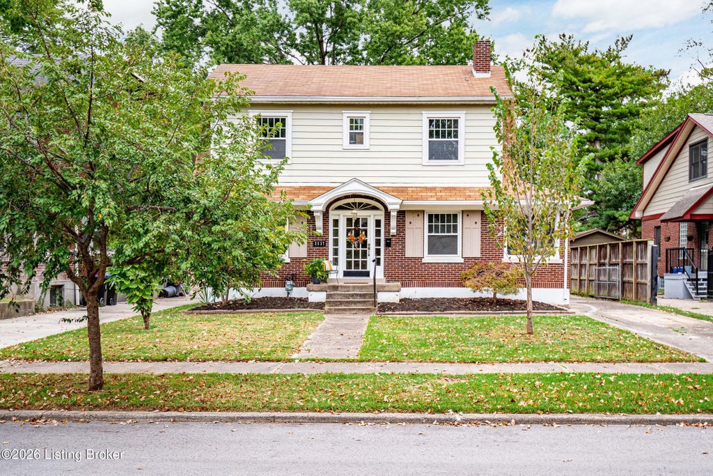 Photo of 2537 Carolina Ave, Louisville, KY 40205 (MLS # 1730222)