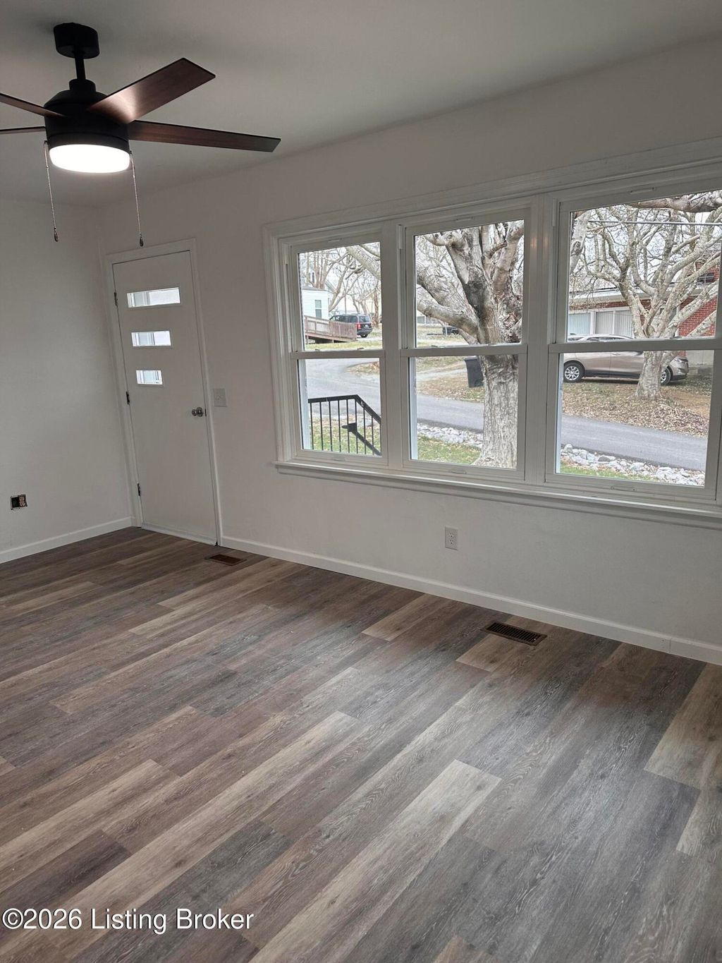 Photo of 605 Cedar St, Columbia, KY 42728 (MLS # 1707828)