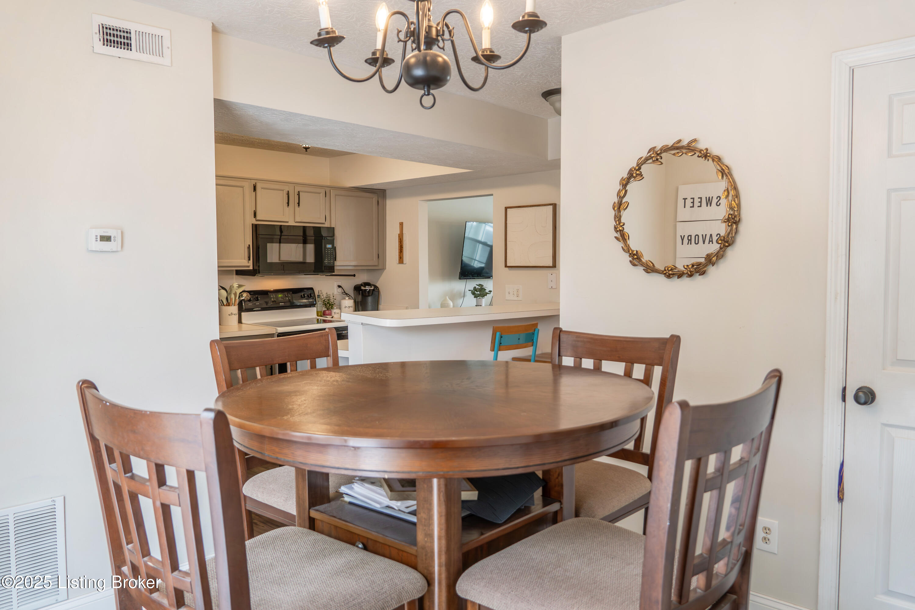 12207 Hideaway Ct, Louisville, Kentucky image 20