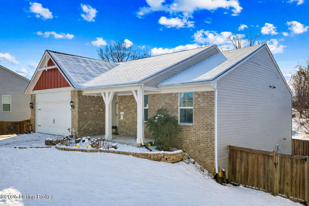 Photo of 214 Garnette Ct, Mt Washington, KY 40047 (MLS # 1705371)