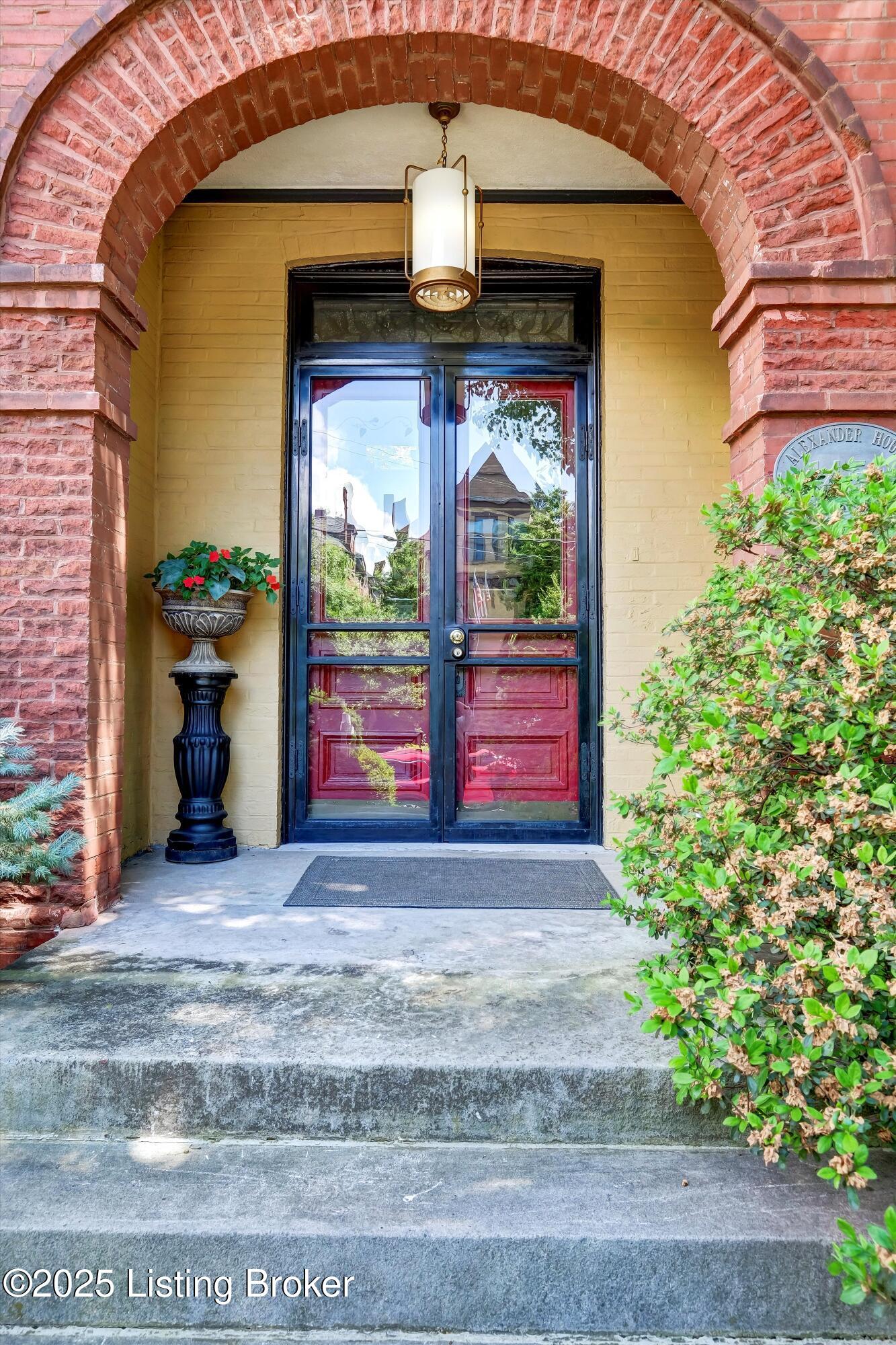 1453 S 2nd St, Louisville, Pennsylvania image 5