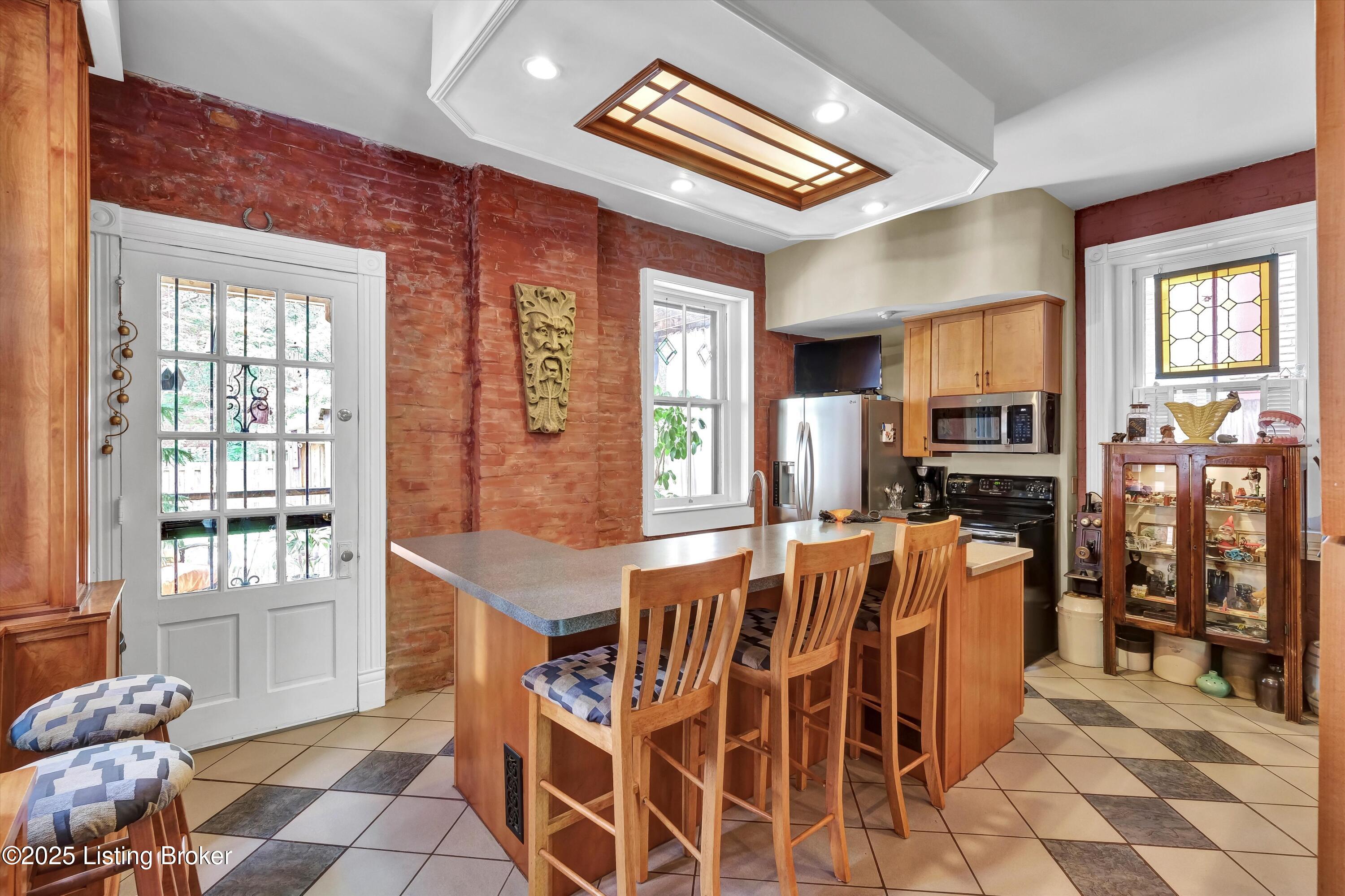 1453 S 2nd St, Louisville, Pennsylvania image 20