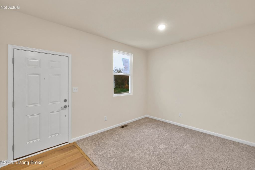 Photo of 4013 Blackthorn Pl, La Grange, KY 40031 (MLS # 1709039)