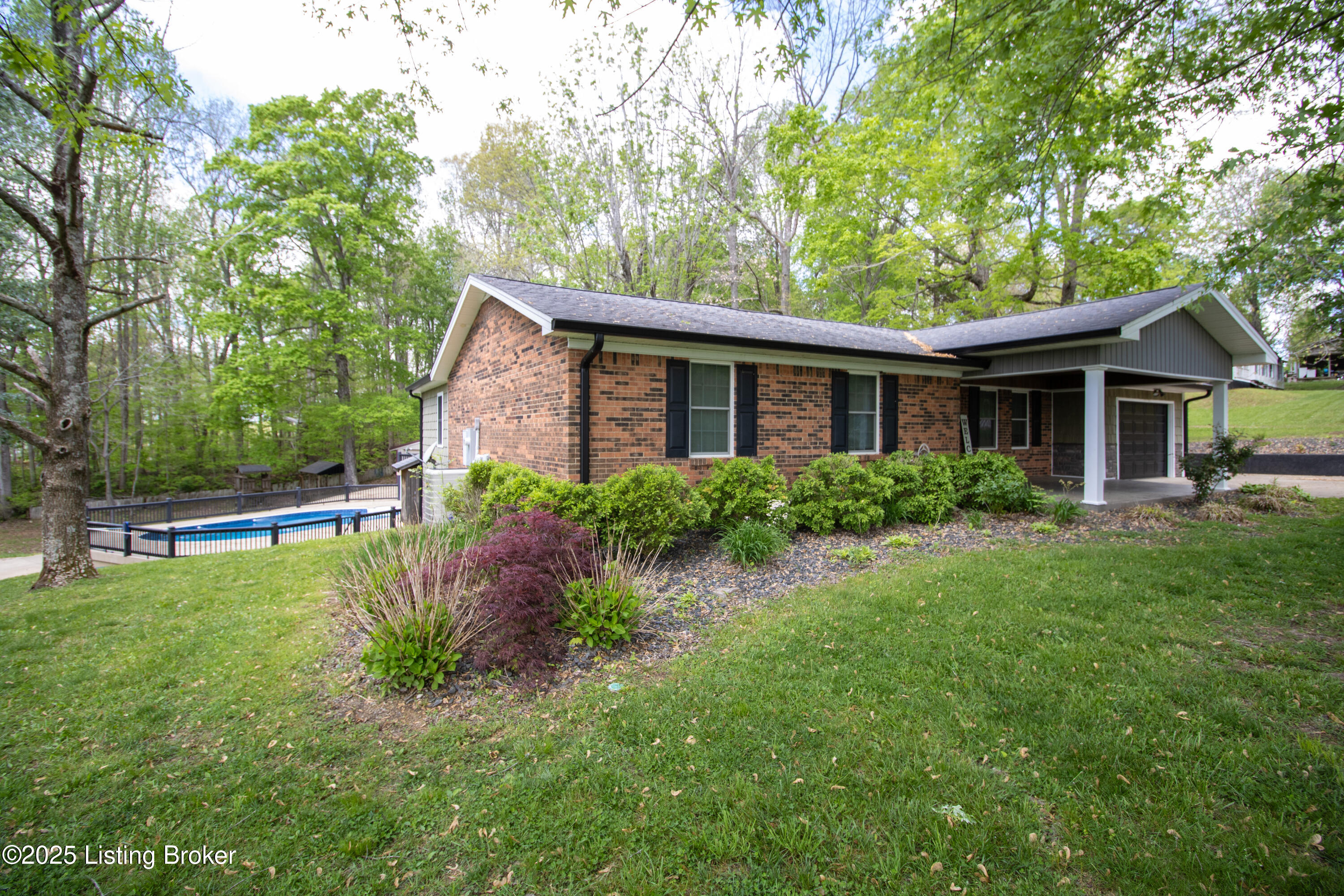 1353 Ferrill Hill Rd, Buffalo, Kentucky image 4