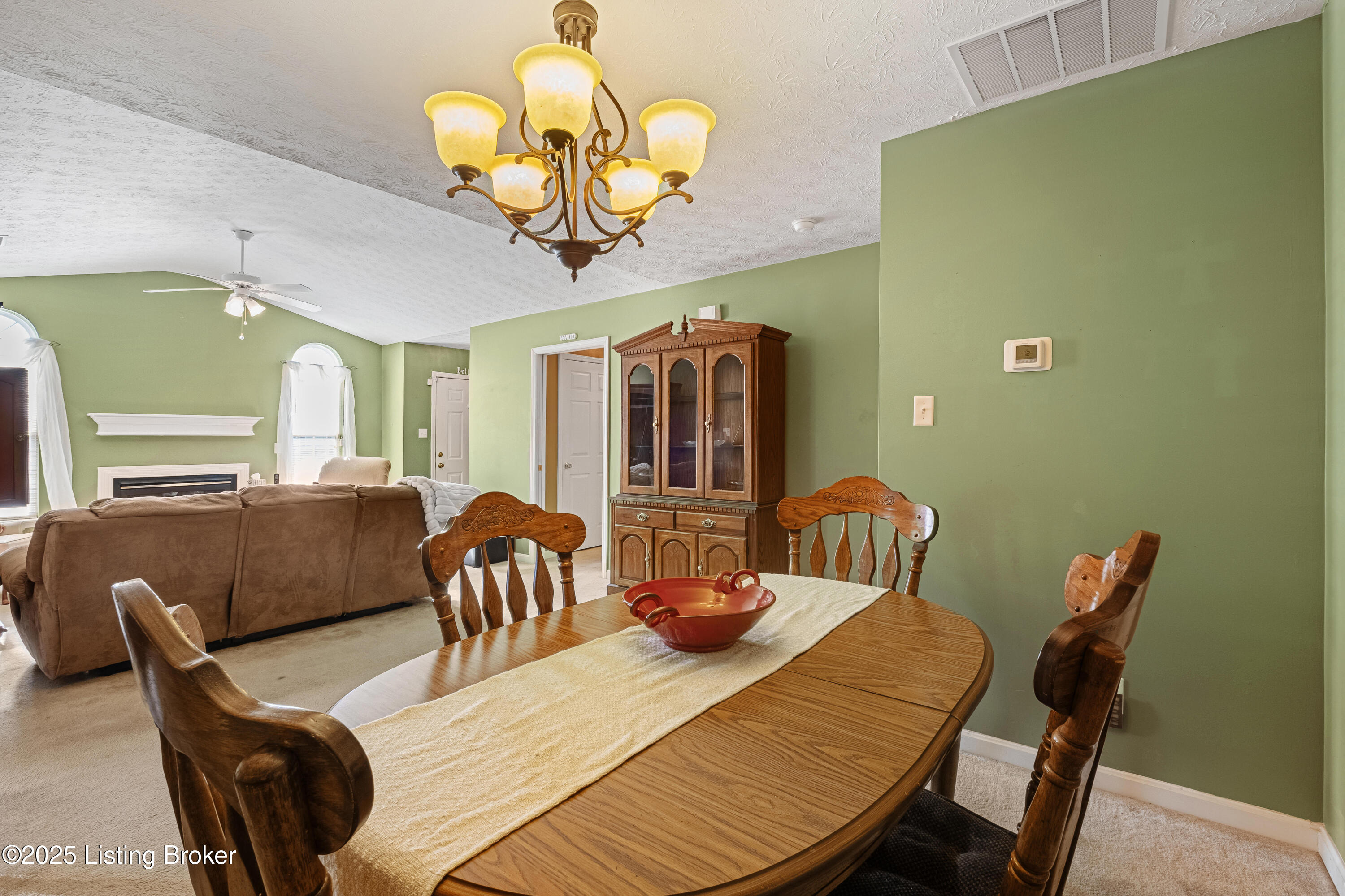 5217 Sand Wood Ln, Louisville, Kentucky image 8