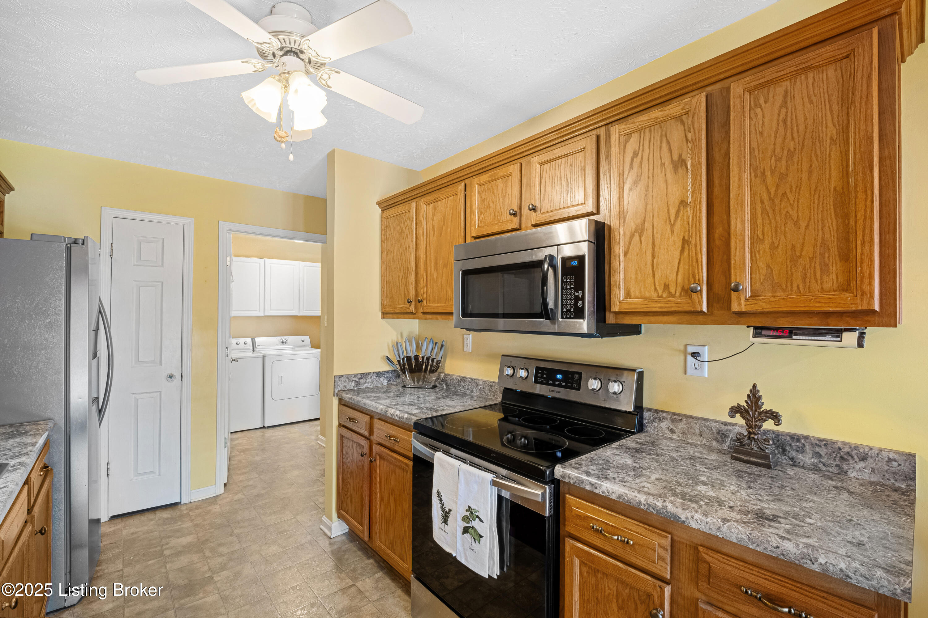 5217 Sand Wood Ln, Louisville, Kentucky image 12