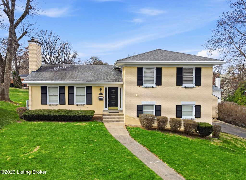 Photo of 608 Cloverlea Rd, Louisville, KY 40206 (MLS # 1711999)