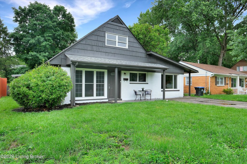 Photo of 3115 Doreen Way, Louisville, KY 40220 (MLS # 1718252)