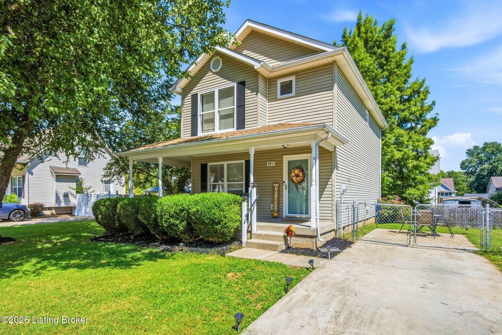 Photo of 4811 Greenvale Cir, Louisville, KY 40272 (MLS # 1727526)