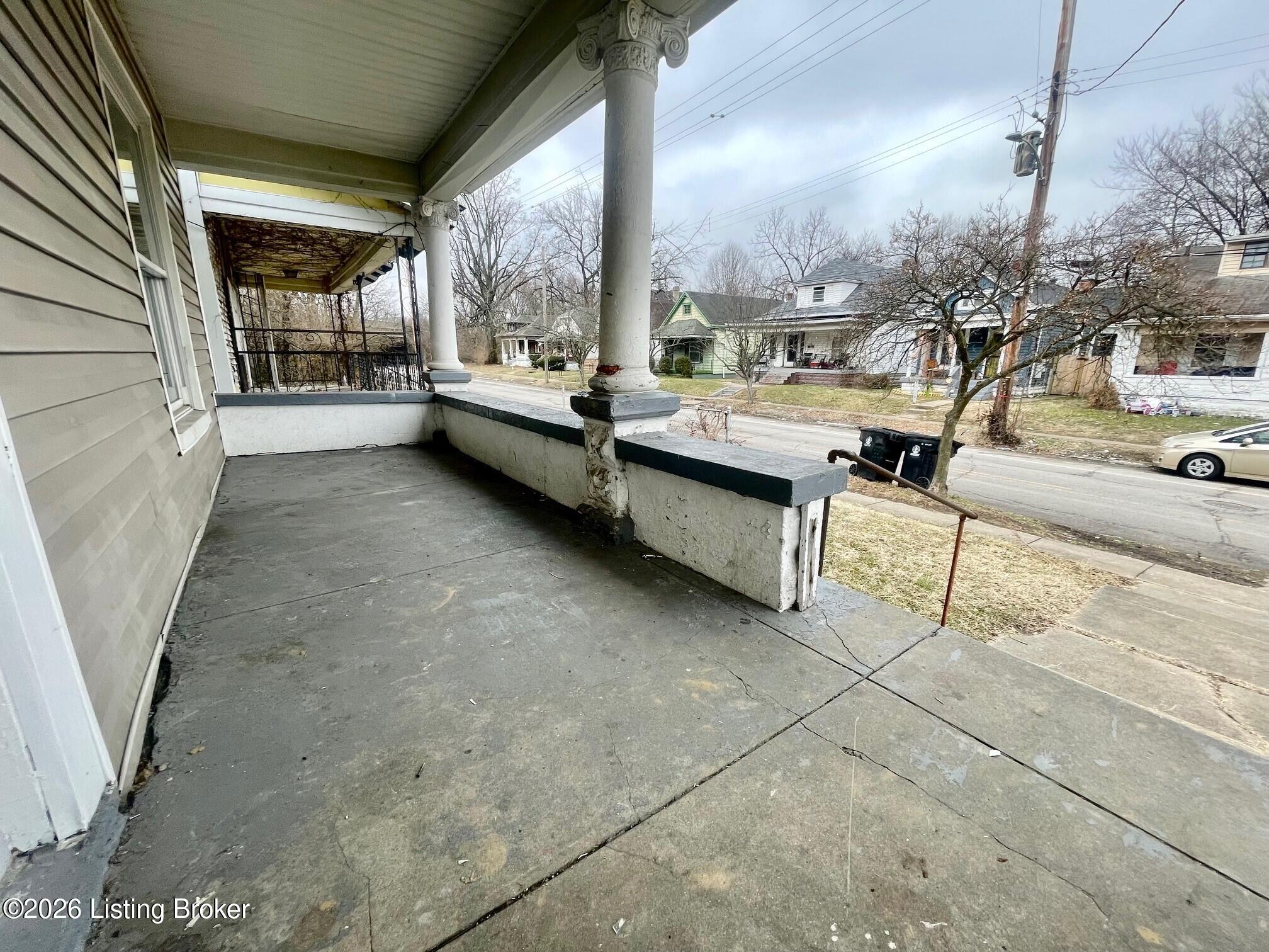 727 Louis Coleman Jr Dr