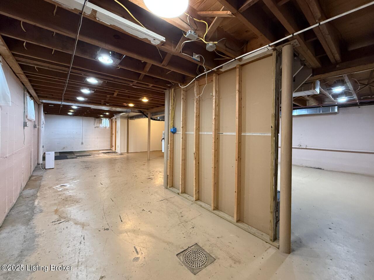 2903 Cambridge Rd, Louisville, Kentucky image 25
