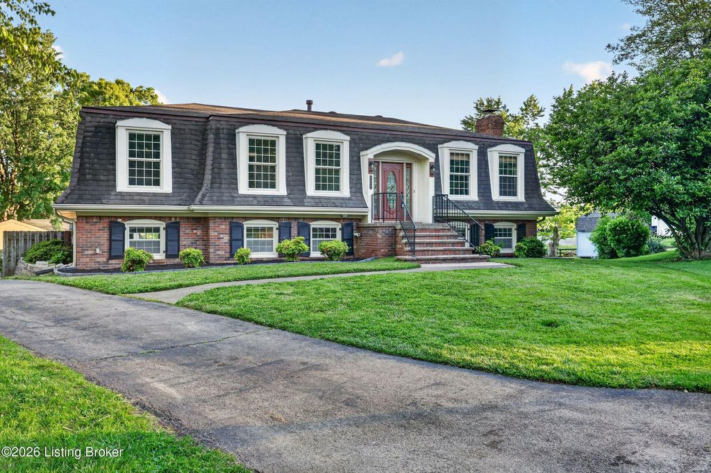 Photo of 8202 Farmwood Way, Louisville, KY 40291 (MLS # 1716752)