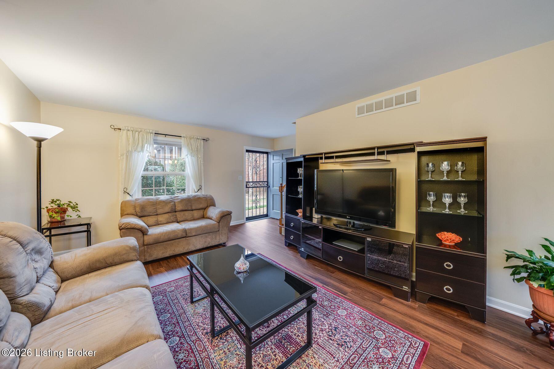 1924 Goldsmith Ln 15