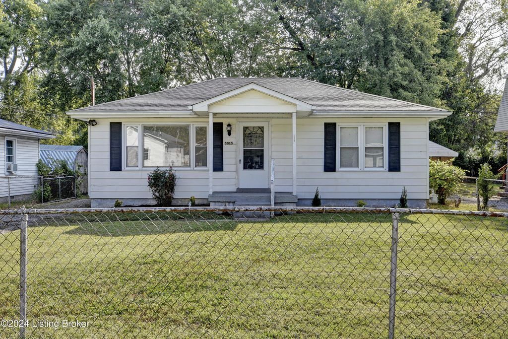 Photo of 5015 Wellsworth Ave, Louisville, KY 40216 (MLS # 1710025)