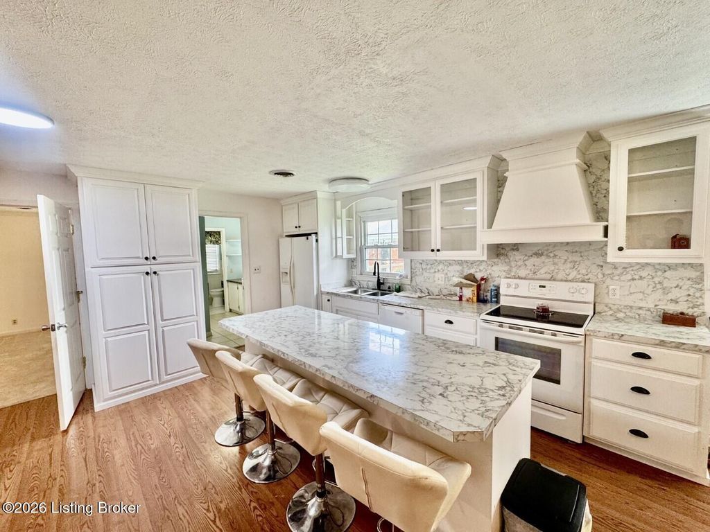 Photo of 3282 Mackville Rd, Springfield, KY 40069 (MLS # 1719112)