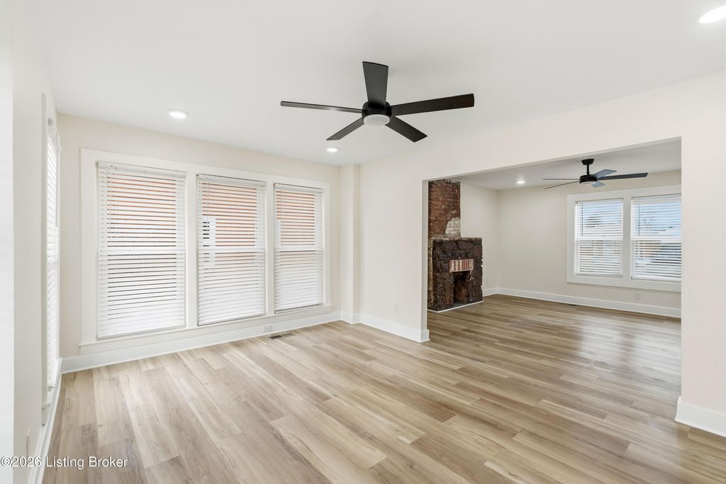 Photo of 1190 Bicknell Ave, Louisville, KY 40215 (MLS # 1708073)