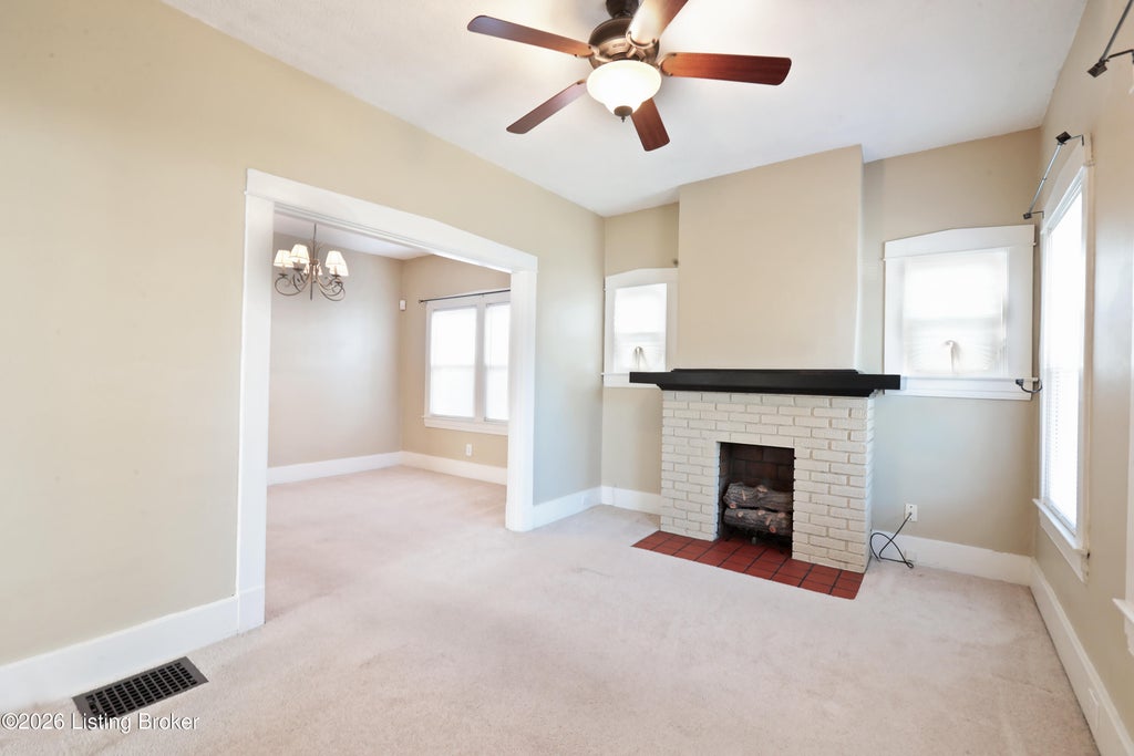 Photo of 721 N Barbee Way, Louisville, KY 40217 (MLS # 1732207)
