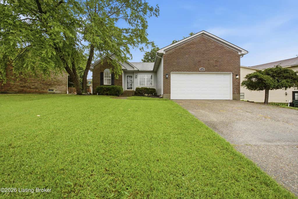 Photo of 8705 Lambach Ln, Louisville, KY 40220 (MLS # 1724834)