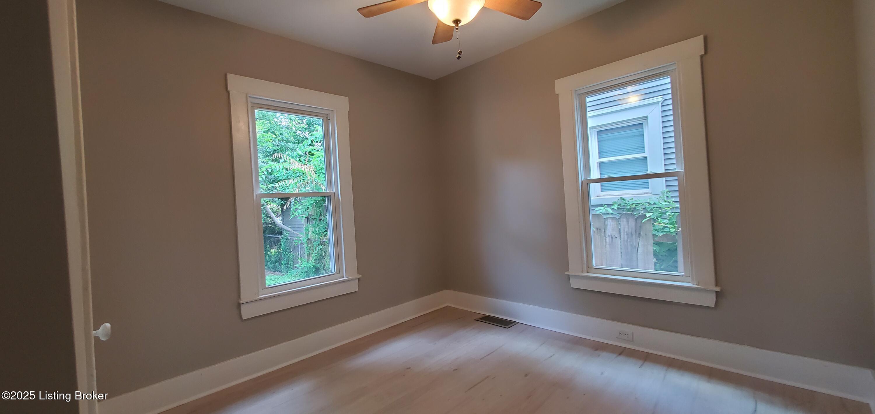 502 Montana Ave, Louisville, Kentucky image 8