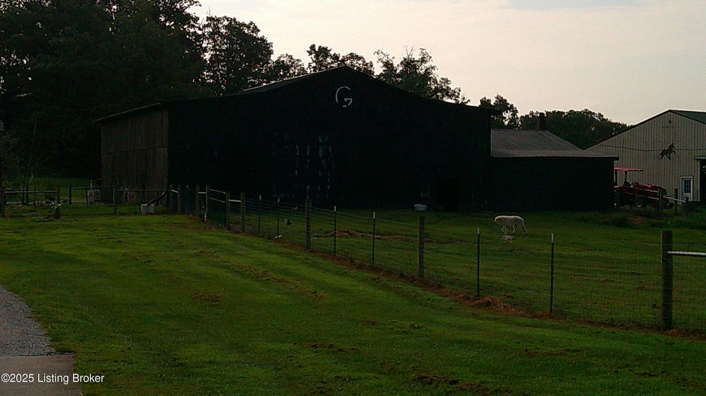 Photo of 2568 Holy Cross Rd, New Haven, KY 40051 (MLS # 1707637)