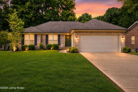 Homes For Sale - 1500 Helmridge Ct<br/> Jefferson County, Louisville, KY 40222