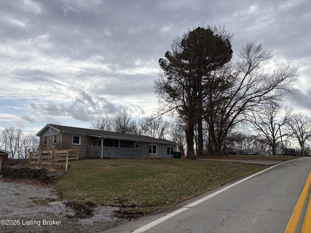 Photo of 6124 Zaring Mill Rd, Shelbyville, KY 40065 (MLS # 1709627)